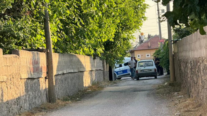 konyada-silahli-saldirida-2-kisi-hayatini-kaybetti-IWwGe9Y6.jpg